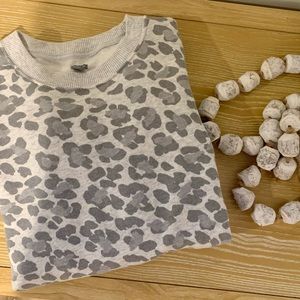 Aerie sweatshirt. Small. Grey.